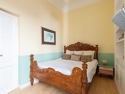 RSH Spanish Steps Luxury Apartments