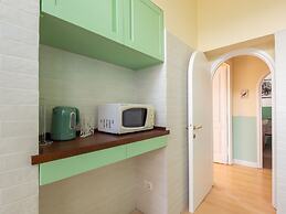 RSH Spanish Steps Luxury Apartments