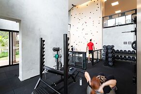 Skyline da cidade em Resort paradisíaco