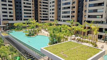 Skyline da cidade em Resort paradisíaco