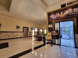 Hanin Town Hotel