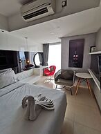 Warhol Residences Simpang Lima