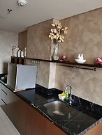 Warhol Residences Simpang Lima