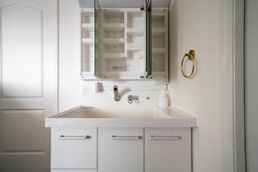 THE GARNET HIGASHIKAWA