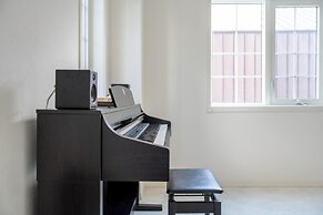 THE GARNET HIGASHIKAWA