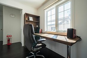 THE GARNET HIGASHIKAWA