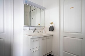 THE GARNET HIGASHIKAWA