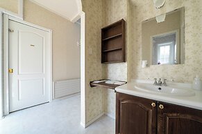 THE GARNET HIGASHIKAWA