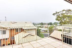 MARJ04- HOLIDAY APARTMENT IN MOOLOOLABA