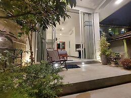 Chen villa - Near Airport