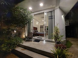 Chen villa - Near Airport