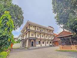 OYO 90067 Hotel Nuansa Indah