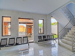 OYO 90067 Hotel Nuansa Indah