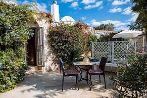 Trullo Bouganville in San Michele Salentino