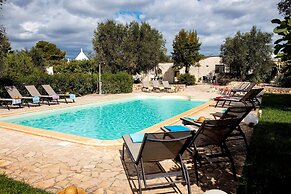 Trullo Bouganville in San Michele Salentino