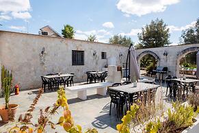 Trullo Bouganville in San Michele Salentino