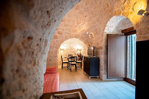 Trullo Bouganville in San Michele Salentino