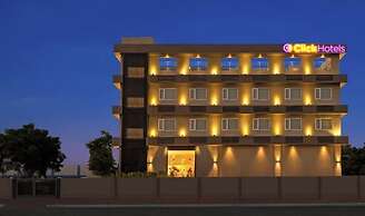 Click Hotel Bhuj