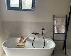 LA DEMEURE