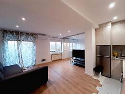 Apartamentos Celestina by gaiarooms