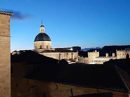 Apartamentos Celestina by gaiarooms