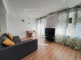 Apartamentos Celestina by gaiarooms