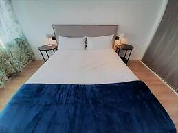 Apartamentos Celestina by gaiarooms