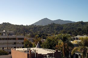 AC Hotel San Rafael Downtown