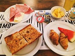 Hostal Erasmus by gaiarooms