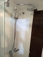 Hostal Erasmus by gaiarooms