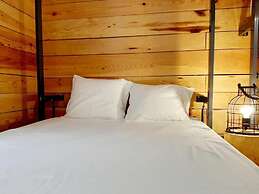 Hostal Erasmus by gaiarooms