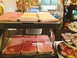 Hostal Erasmus by gaiarooms