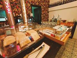 Hostal Erasmus by gaiarooms