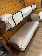 Hostal Erasmus by gaiarooms