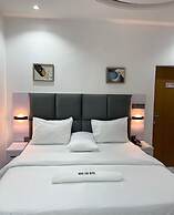 HOTEL LOS REYES