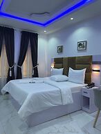 HOTEL LOS REYES