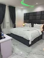 HOTEL LOS REYES