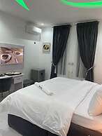 HOTEL LOS REYES
