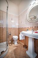 Maison Pitti Florence