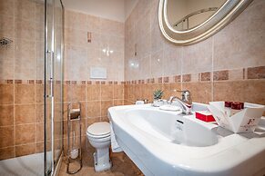 Maison Pitti Florence