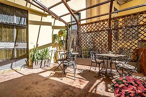 Maison Pitti Florence