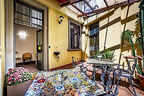 Maison Pitti Florence