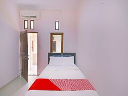 OYO 91445 Sandat Guest House