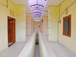 OYO 91445 Sandat Guest House