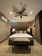 The Plaza Garden Hotel and Residences