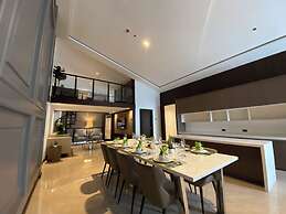 The Plaza Garden Hotel and Residences