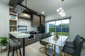 Lark Pool Villa Krabi