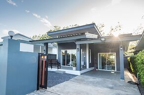 Lark Pool Villa Krabi