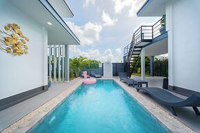 Lark Pool Villa Krabi
