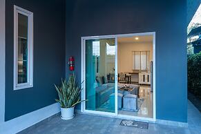 Lark Pool Villa Krabi